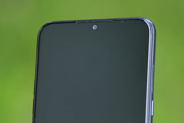 lg, lg k41, phone, cellular, technology, black phone, camera, style, green, blur, cuba, lg black, black cell, screen, black screen, touch screen, tactile, pictures of lg phones, pictures of lg k41s phone, mid-range, mid-range phone, mid-range cell phone, spectrum, smartphone, mobile phone. Parental control apps in the US, free vs paid and what $10 a month buys