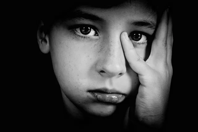 boy, fingers, watch, eyes, black and white, person, hand, baby, teen, young, thinking, anxiety, portrait, sight, hands, kids, pondered, doubts, black and white photo, contrast, anxiety, anxiety, anxiety, anxiety, anxiety. Self esteem and body image examples on social media